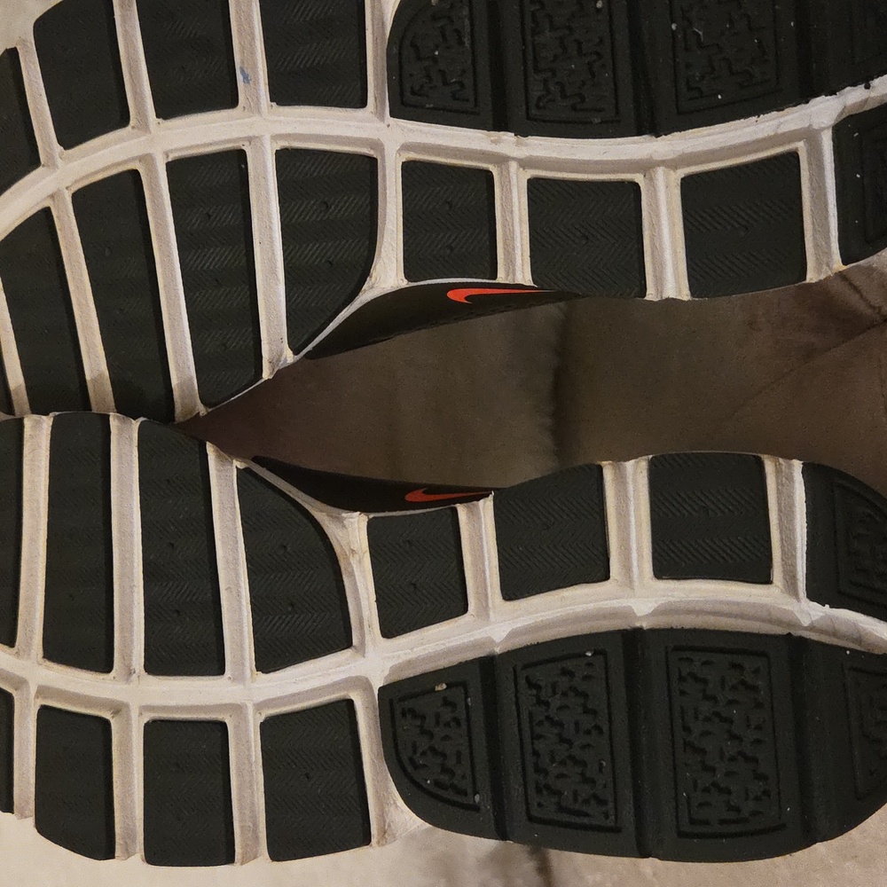 Nike Sock Dart Red and Black Slip-On Sneakers - Picture 11 of 12